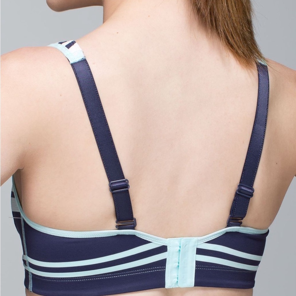 EUC Lululemon Ta Ta Tamer II Athletic Sports Bra Top 34D - Picture 2 of 8